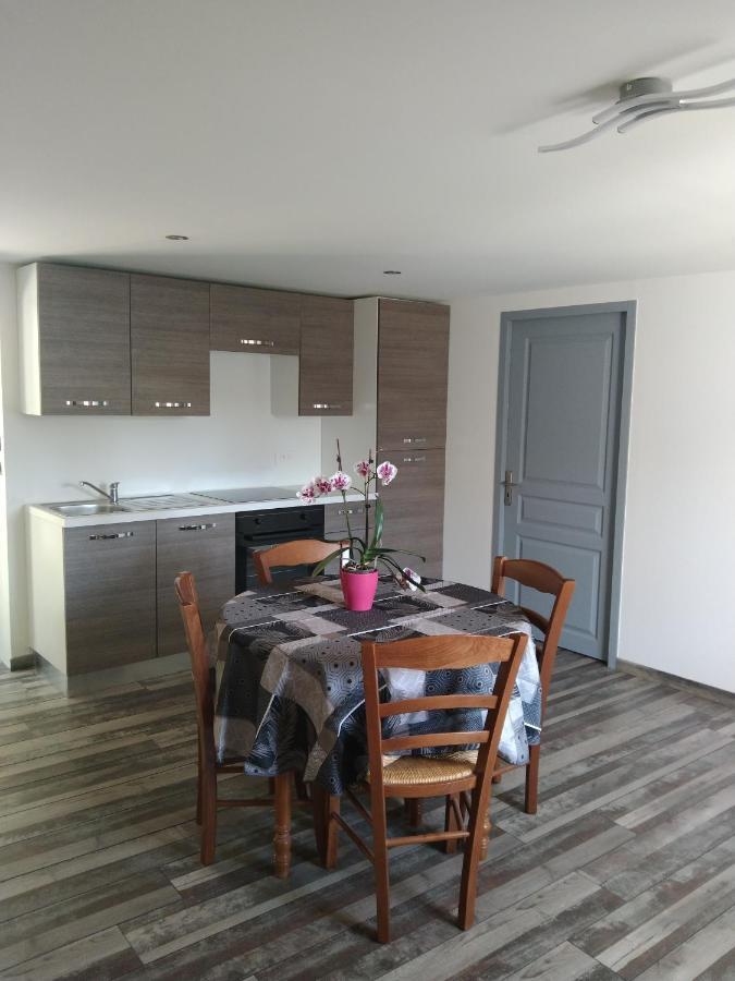 Sur La Colline Apartment Sousceyrac Luaran gambar