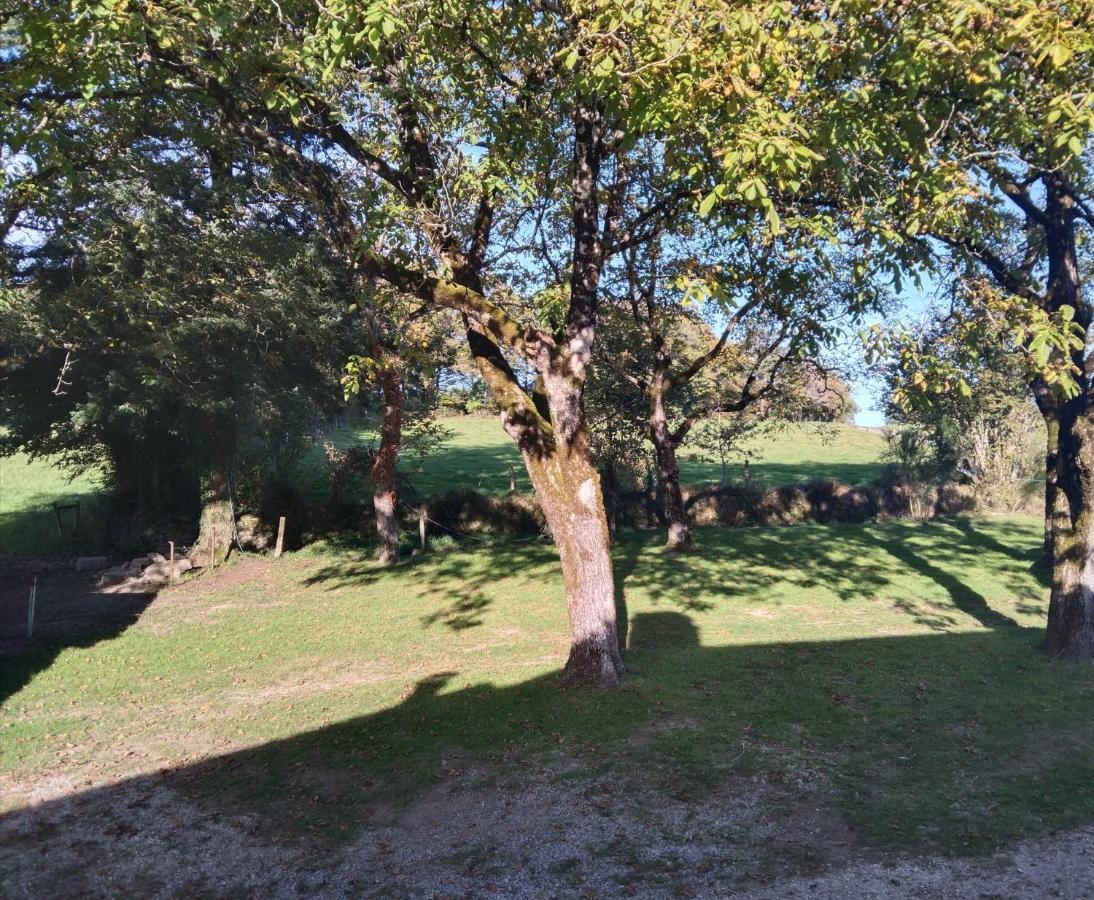 Sur La Colline Apartment Sousceyrac Luaran gambar