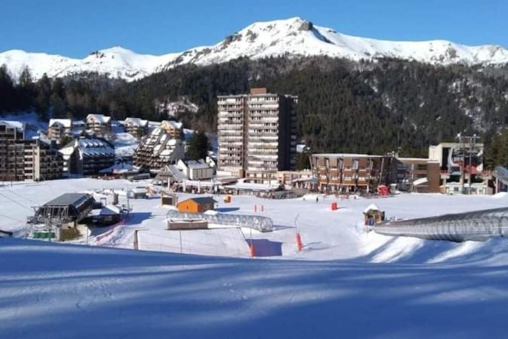 Sur La Colline Apartment Sousceyrac Luaran gambar